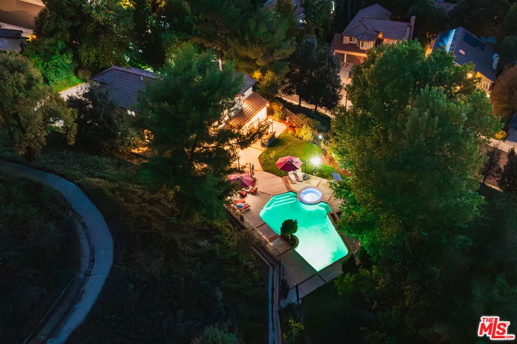 24232 Mentry Drive, Newhall, California 91321 home-pic-23